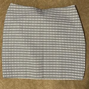Ann Taylor black and white print skirt